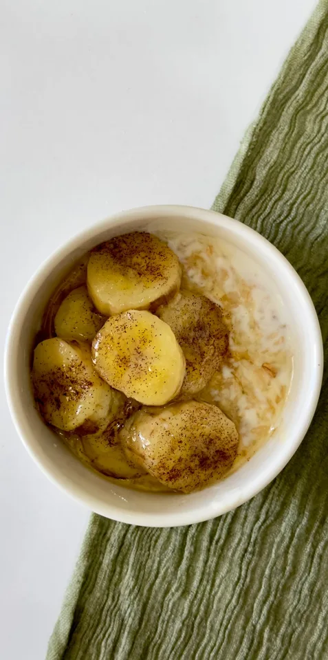 Bananen-Porridge mit Zimt
