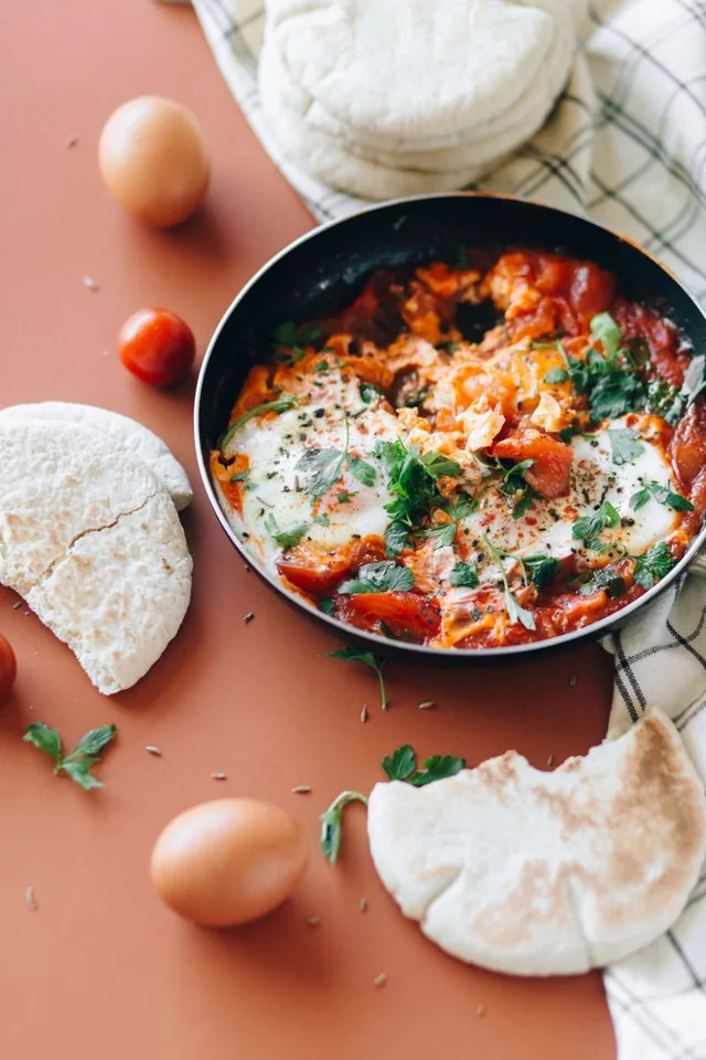 Shakshuka mit Vollkornbrot